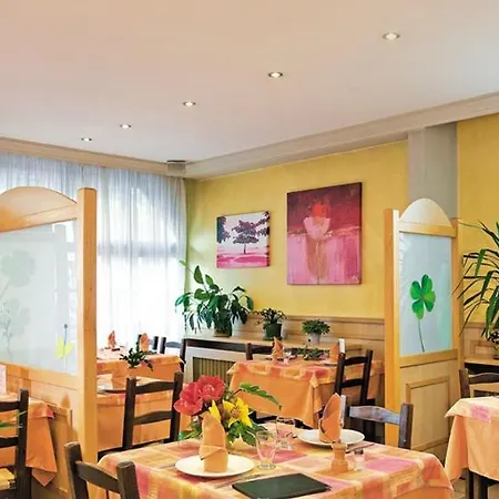 Logis - Restaurant Bellevue 2* Annecy